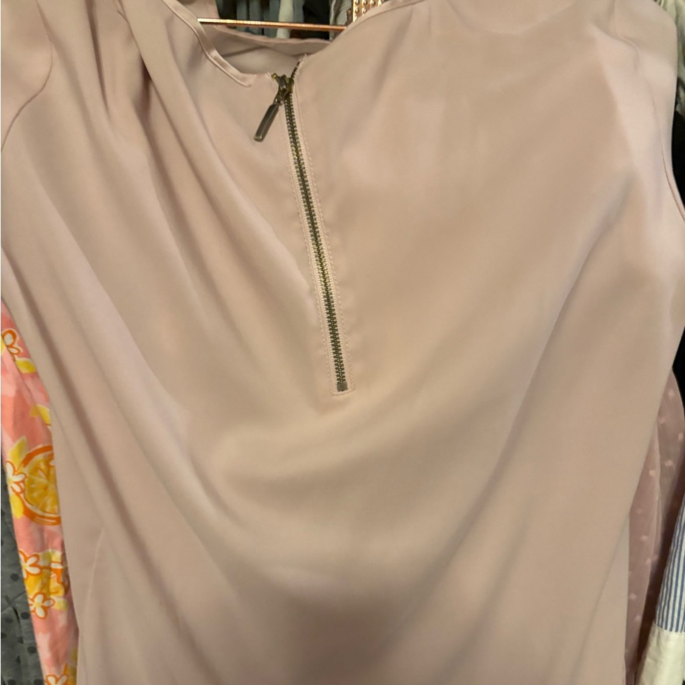 Pink blouse - Picture 2 of 2